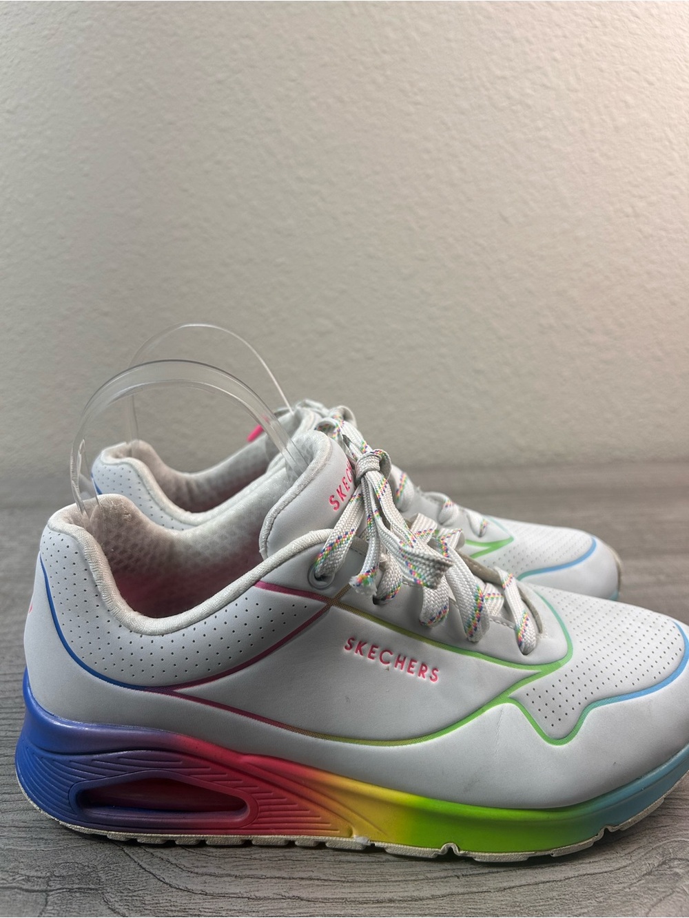 Skechers Air Cushion White Sneakers with Rainbow Gradient Sole Women’s Size 8 - Picture 4 of 10